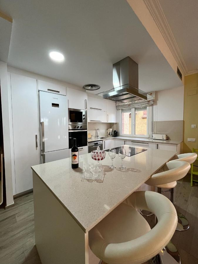 Seahomes Vacations - Nautic Maritime Apt Бланес Екстер'єр фото