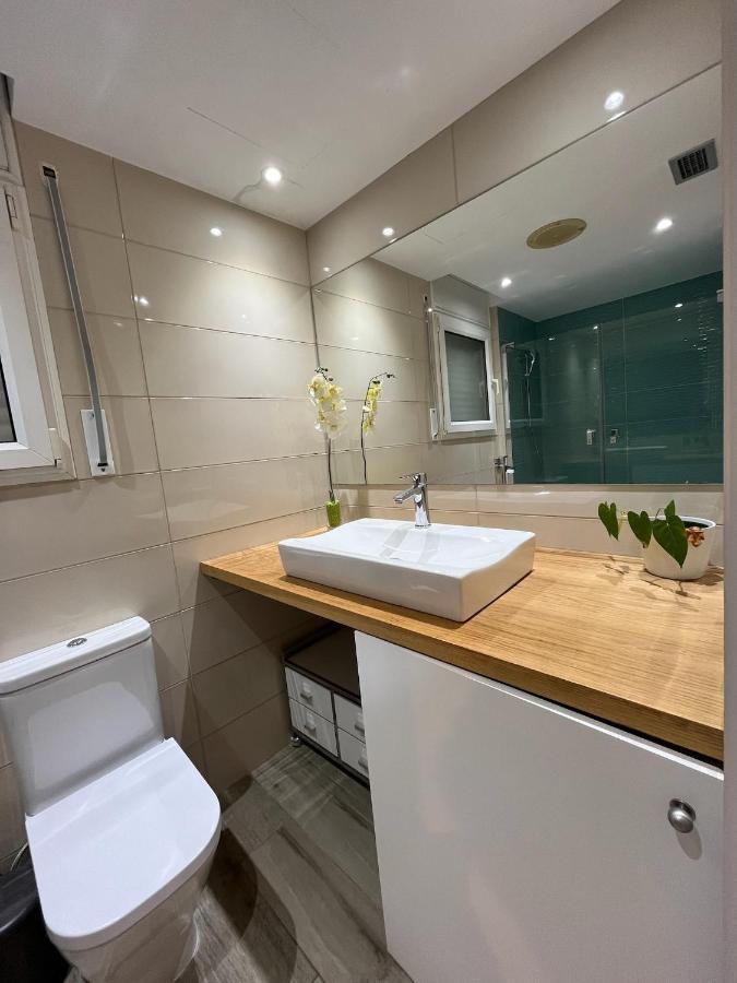 Seahomes Vacations - Nautic Maritime Apt Бланес Екстер'єр фото