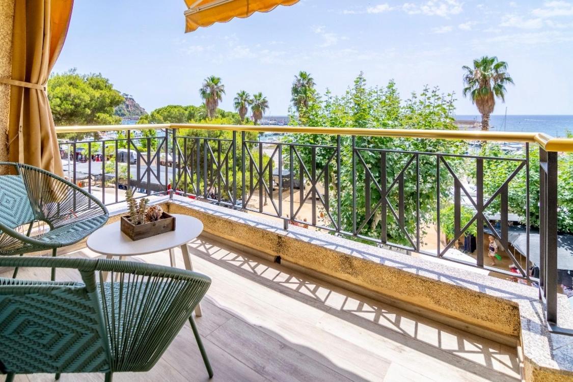 Seahomes Vacations - Nautic Maritime Apt Бланес Екстер'єр фото
