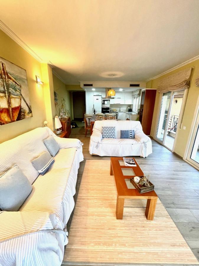 Seahomes Vacations - Nautic Maritime Apt Бланес Екстер'єр фото