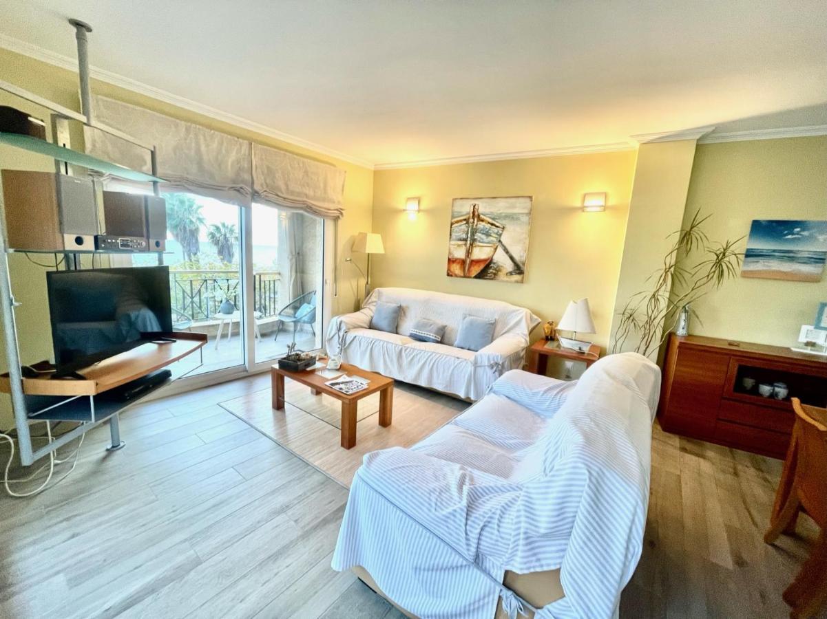 Seahomes Vacations - Nautic Maritime Apt Бланес Екстер'єр фото